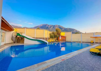 zehra tatil köyü havuz