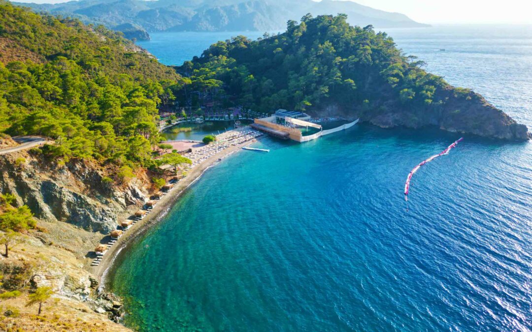 Кусочек рая: лазурный мир пляжа Зехра Кулели