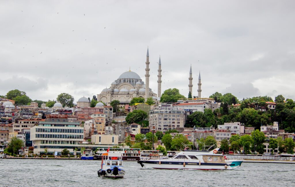 İstanbul: Tarihi Semtler, Müzeler ve Şehir Kültürü